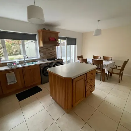 Heathervue Glanmire 3br Private House Cork